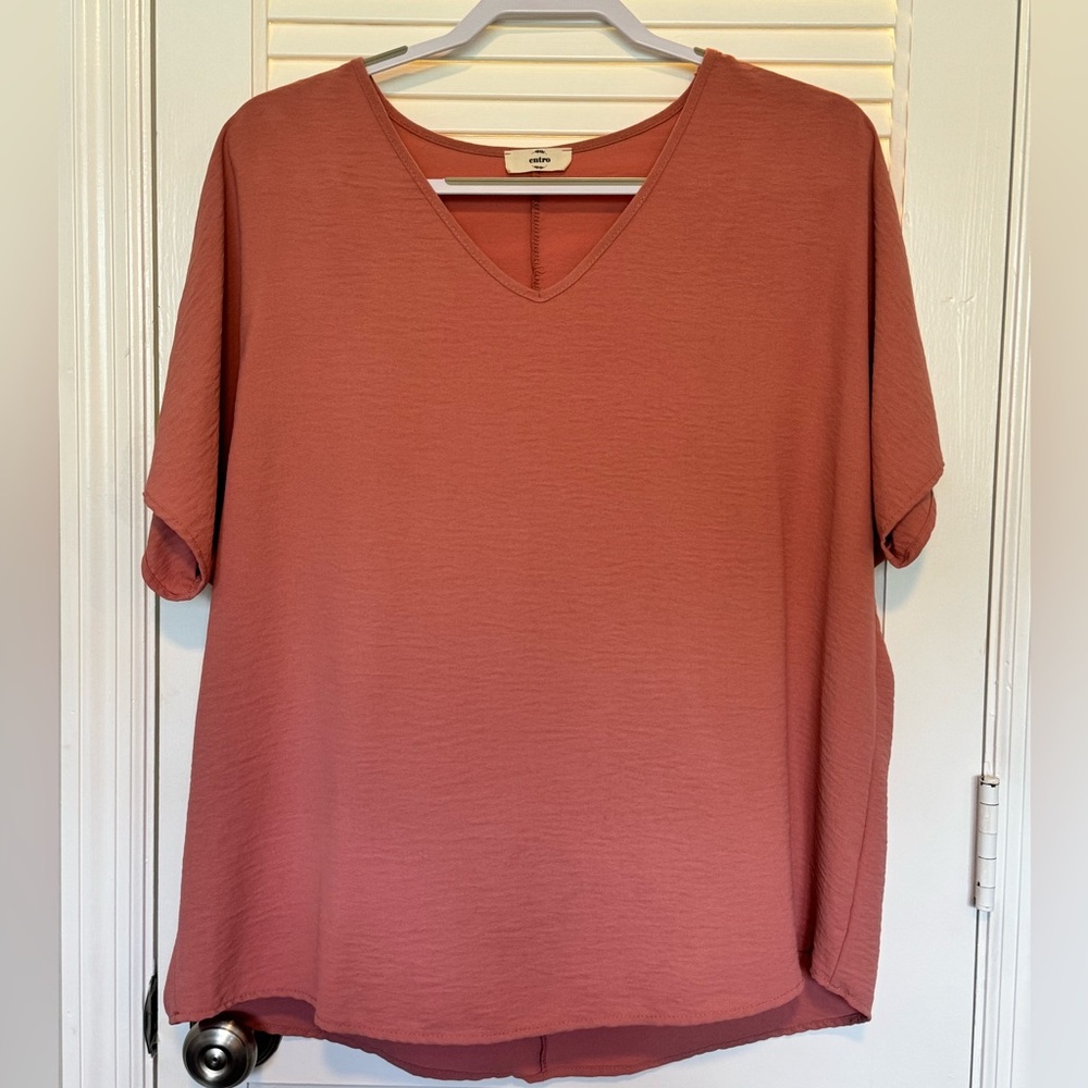 Entro Women's V-Neck Blouse in Rosewood